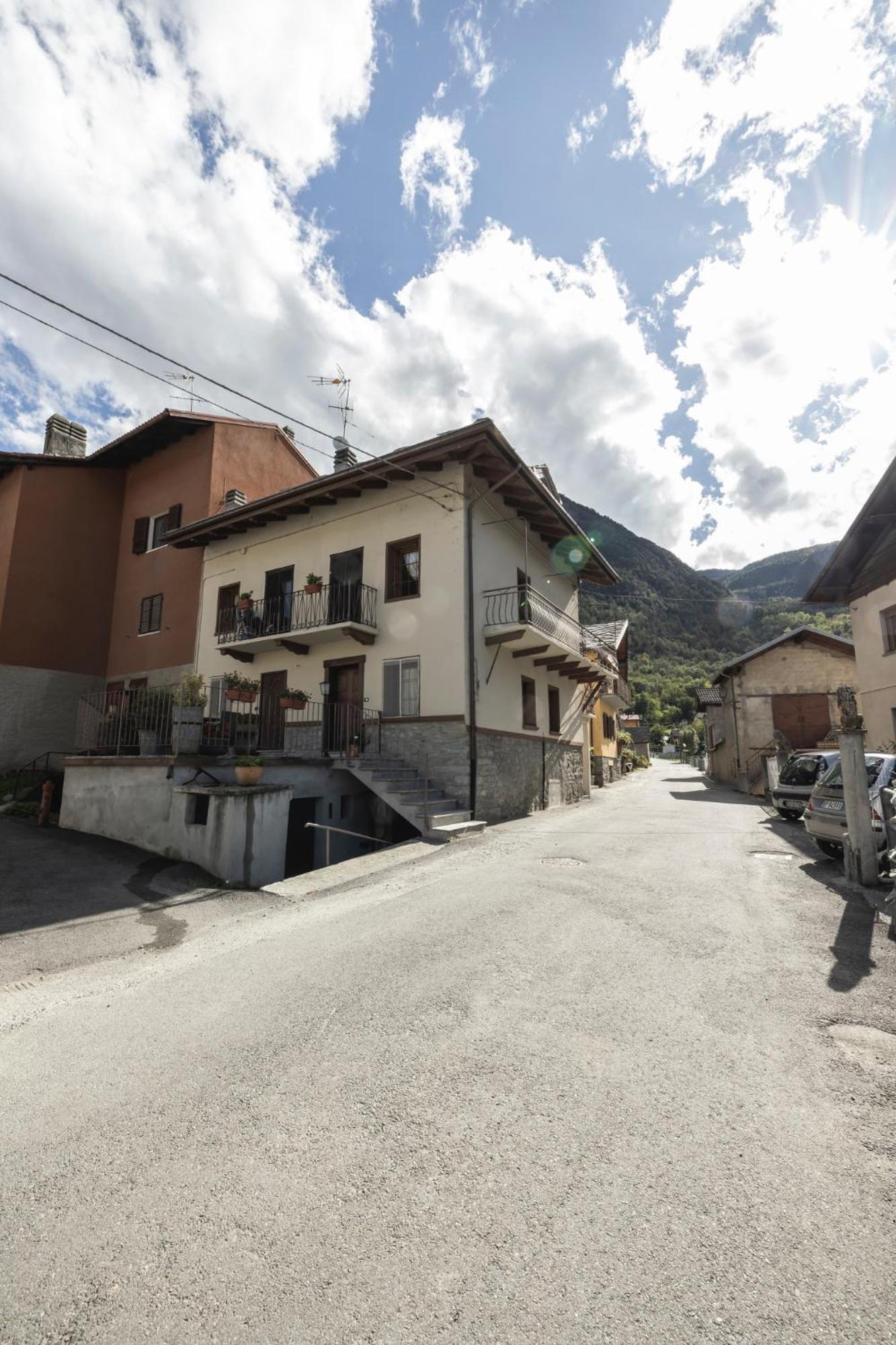 La Casa Del Cuore Fenis Exterior photo